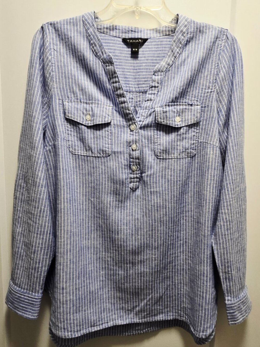 TAHARI Blue and White Striped Linen Blend Long Sleeves Blouse - Size Medium